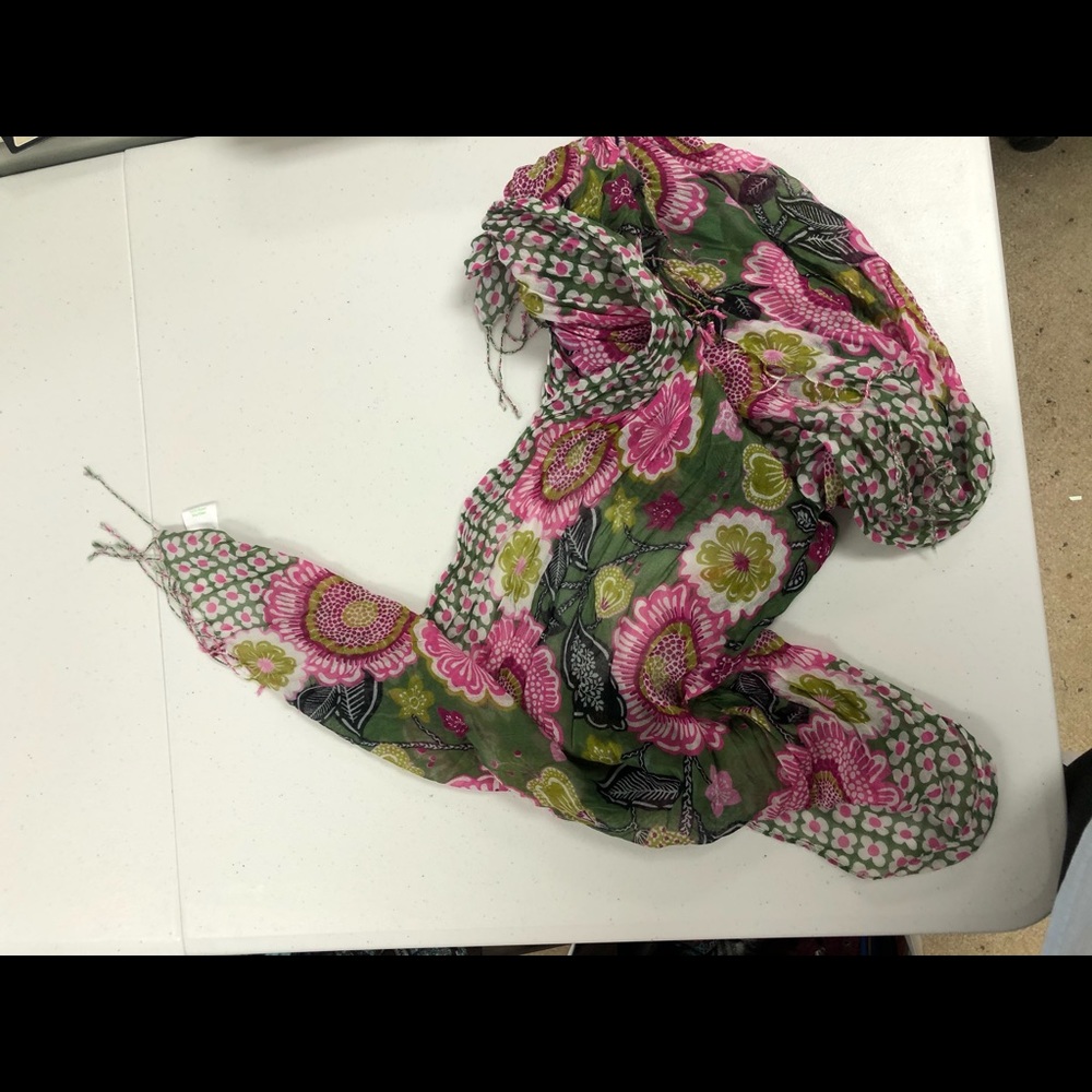 Vera Bradley Pink and Green scarf in Olivia pink